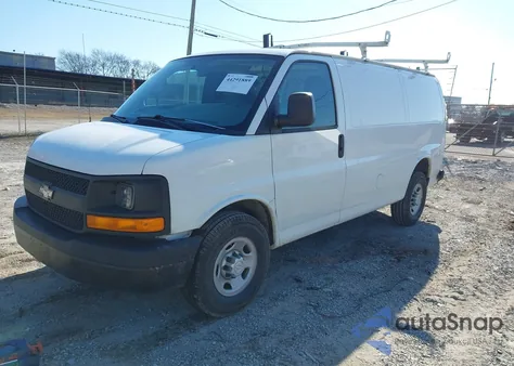 2016 Chevrolet Express 2500 Work Van z USA, uszkodzony, nr VIN 1GCWGAFF5G1120405